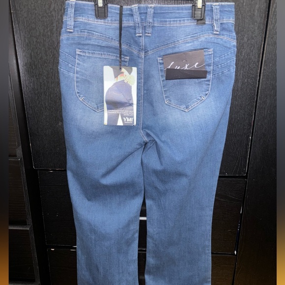 Women’s Flare Jeans YMI - Picture 5 of 5